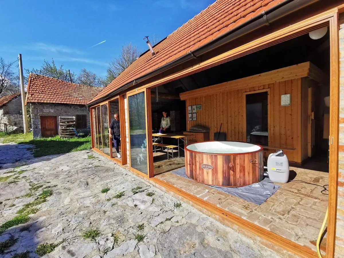Sokol - Secret Forest House Gračac