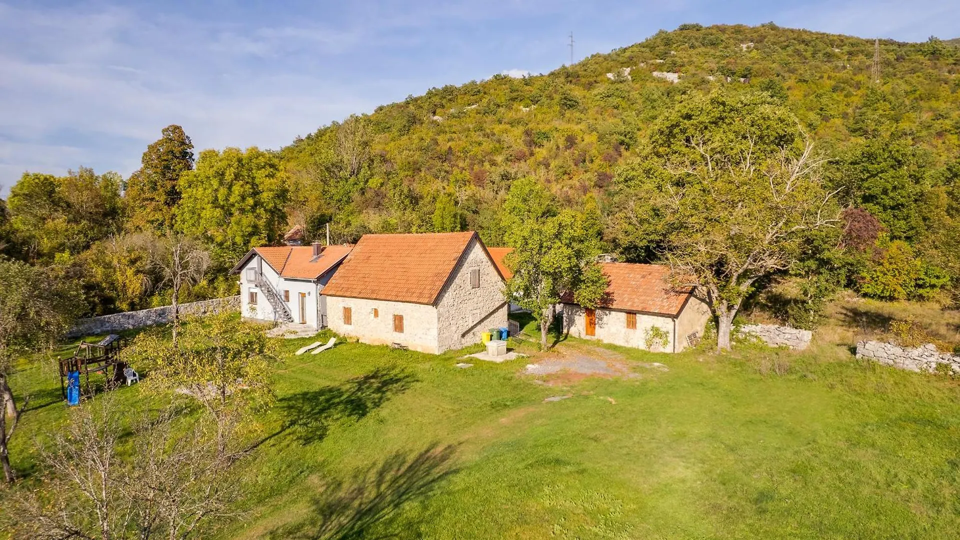 *** Resort Sokol - Secret Forest House Gračac Kroatien