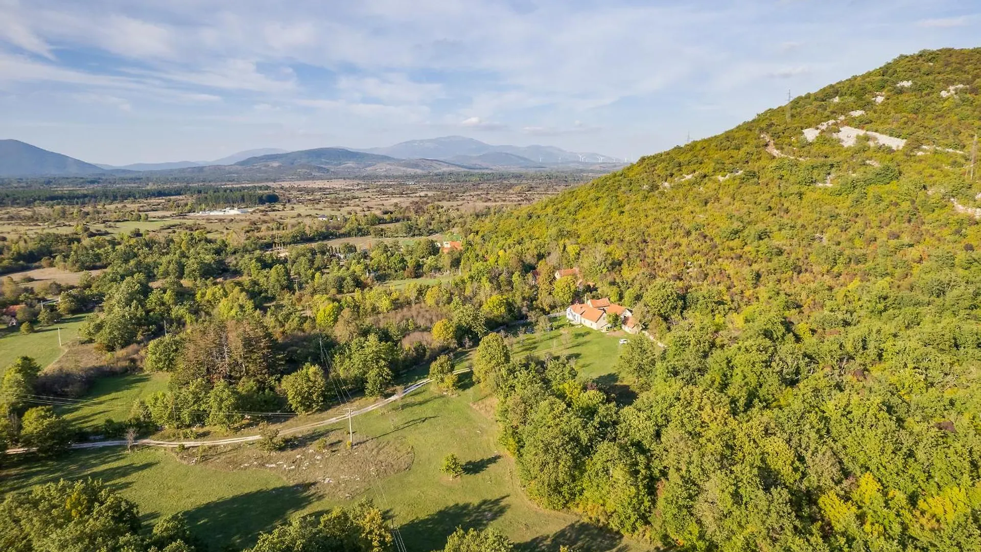 Sokol - Secret Forest House Gračac